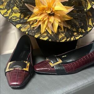 Napoleoni Elegant Burgundy Women's Shoes w/ Gold Buckles made in Italy Like New